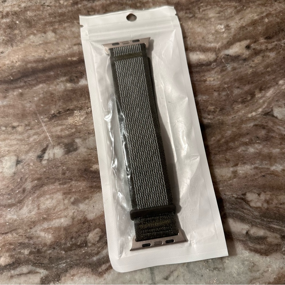 FREE* (1) Apple Watch Sport Loop Wristband Nylon & Velcro. Army Green Striped - Picture 10 of 16